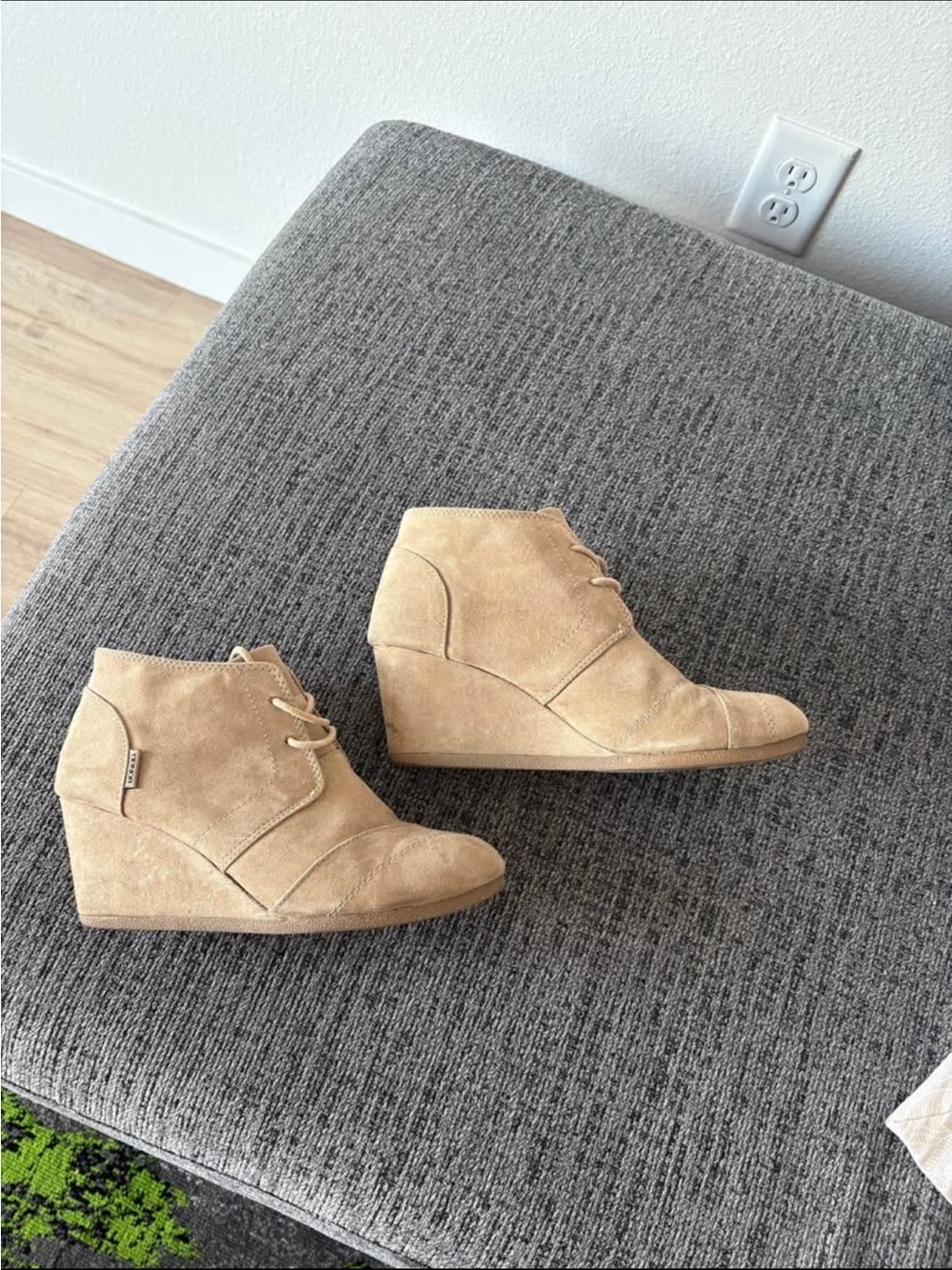 BONGO Tan Suede Wedge Ankle Boots